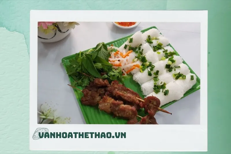 Giá cả và chất lượng tại gánh Bánh hỏi thịt nướng cô Hoa Đắk Lắk